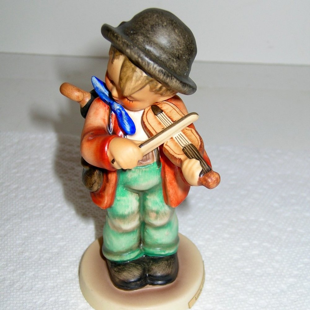 M I Hummel Goebel Figurine "LITTLE FIDDLER" #4 TMK5 Germany 5" Tall